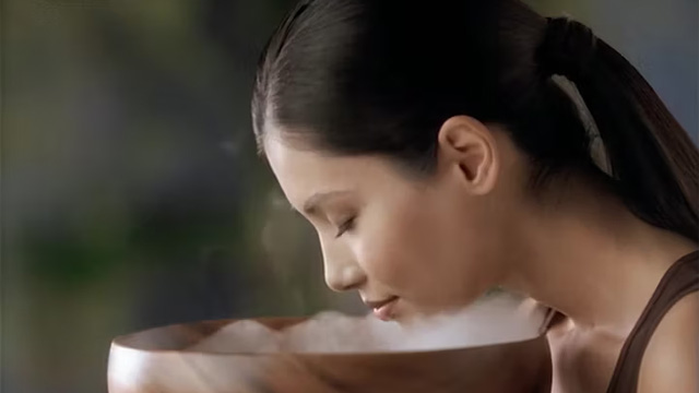 Claire Fisher - Gesichtsdampfbad